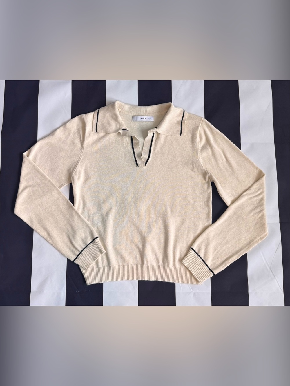 Mango Cream V-Neck Long Sleeve Sweater with Contrast Trim